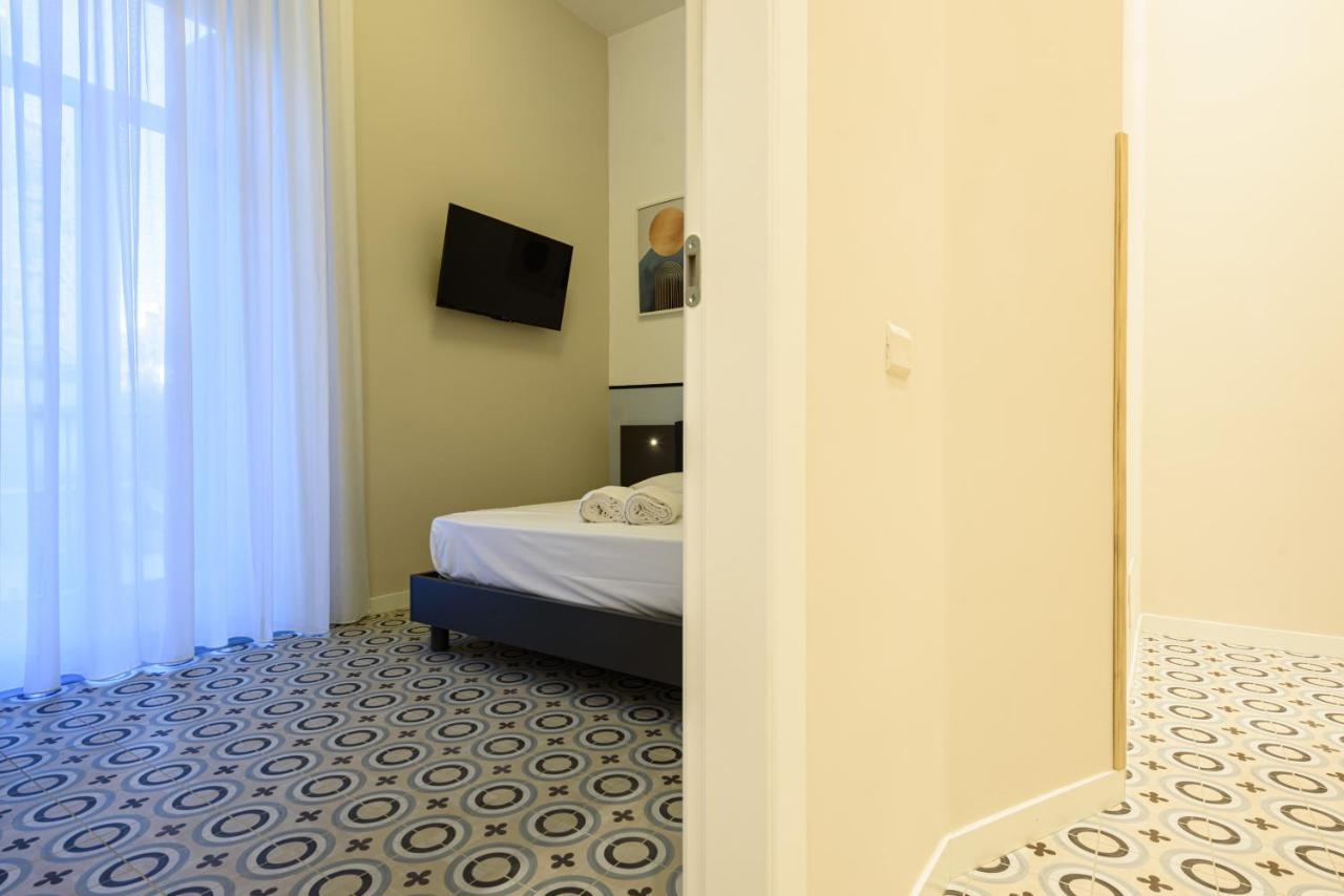 נאפולי Maria Theresa Rooms & Garden מראה חיצוני תמונה