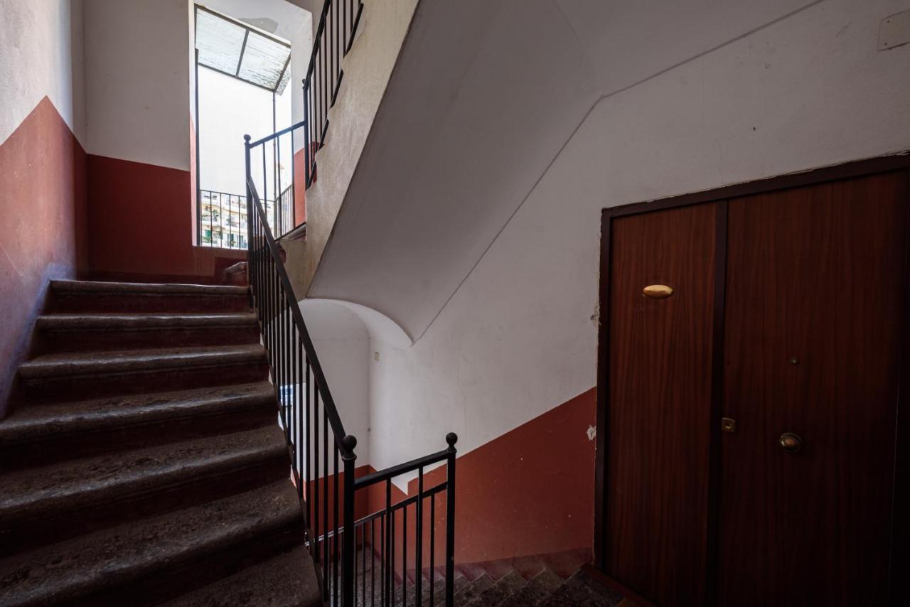 נאפולי Maria Theresa Rooms & Garden מראה חיצוני תמונה